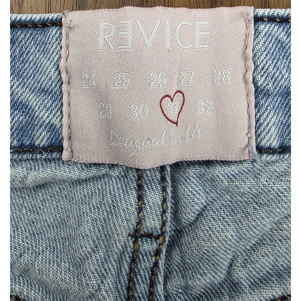 Revice Denim Jeans Womens Size 31 Light Wash Button Fly Relaxed Fit Retro (107)